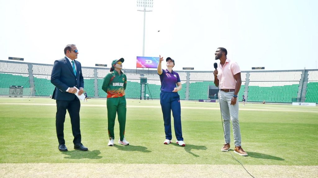 টস জিতে ব্যাটিংয়ে বাংলাদেশ