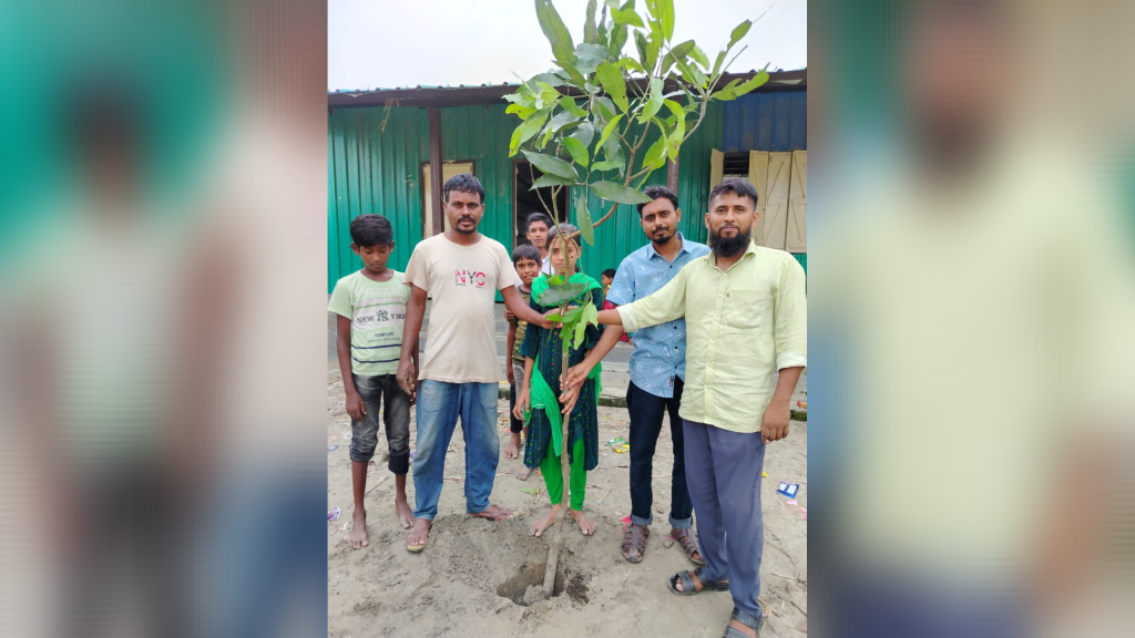 ফলের গাছে সবুজে ভরবে প্রত্যন্ত চরের স্কুল 1 kmc_20250830_222500